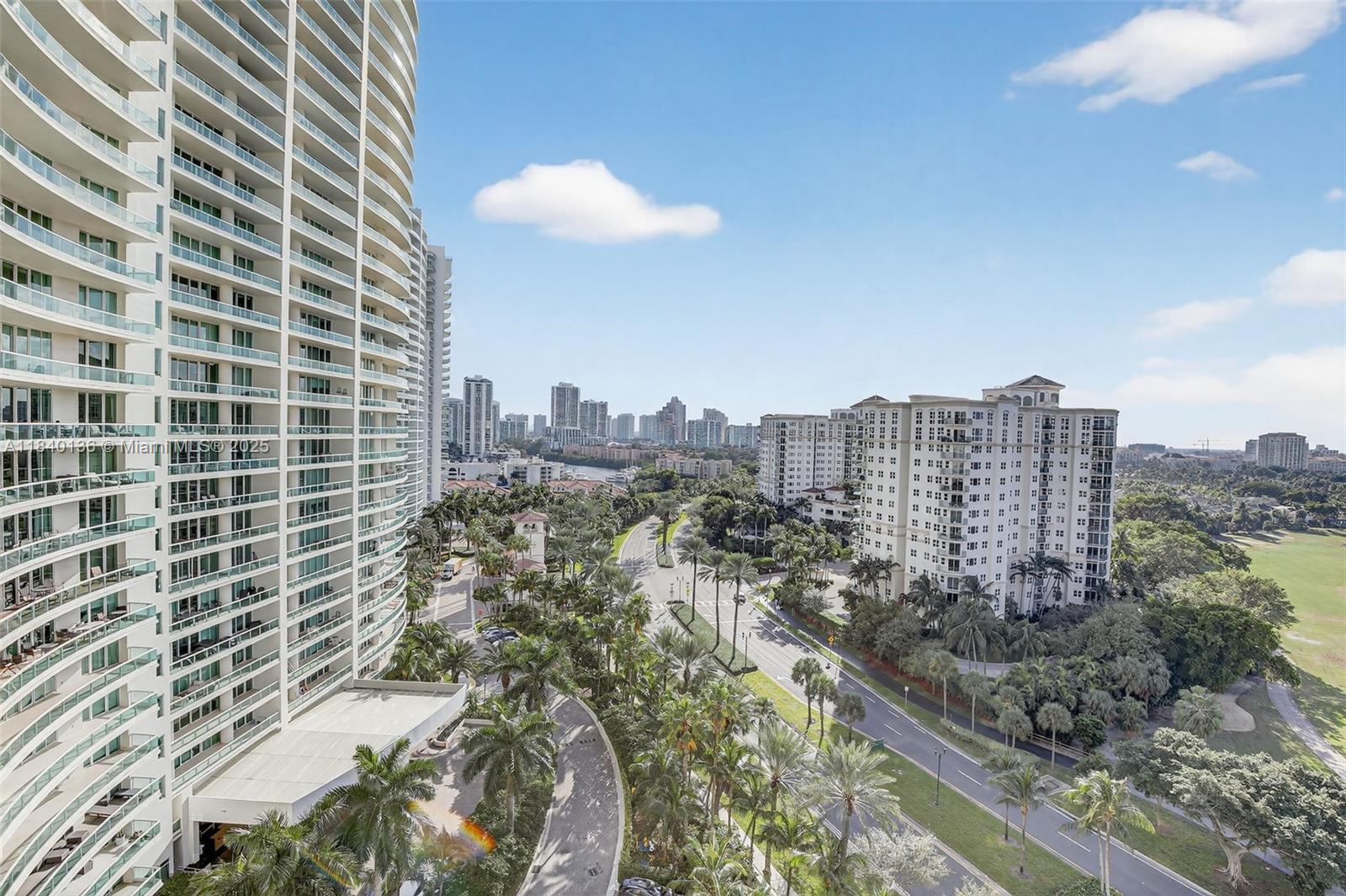 THE LANDMARK CONDO - Residential
