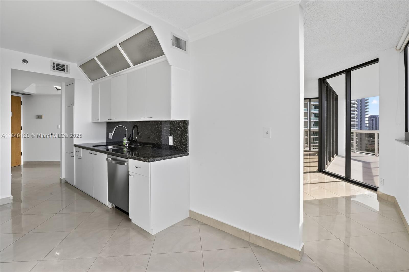 THE LANDMARK CONDO - Residential