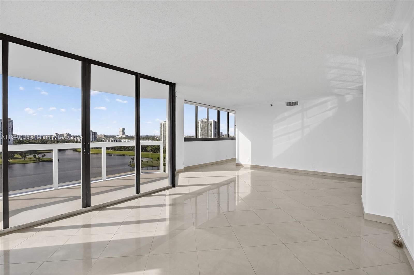 THE LANDMARK CONDO - Residential
