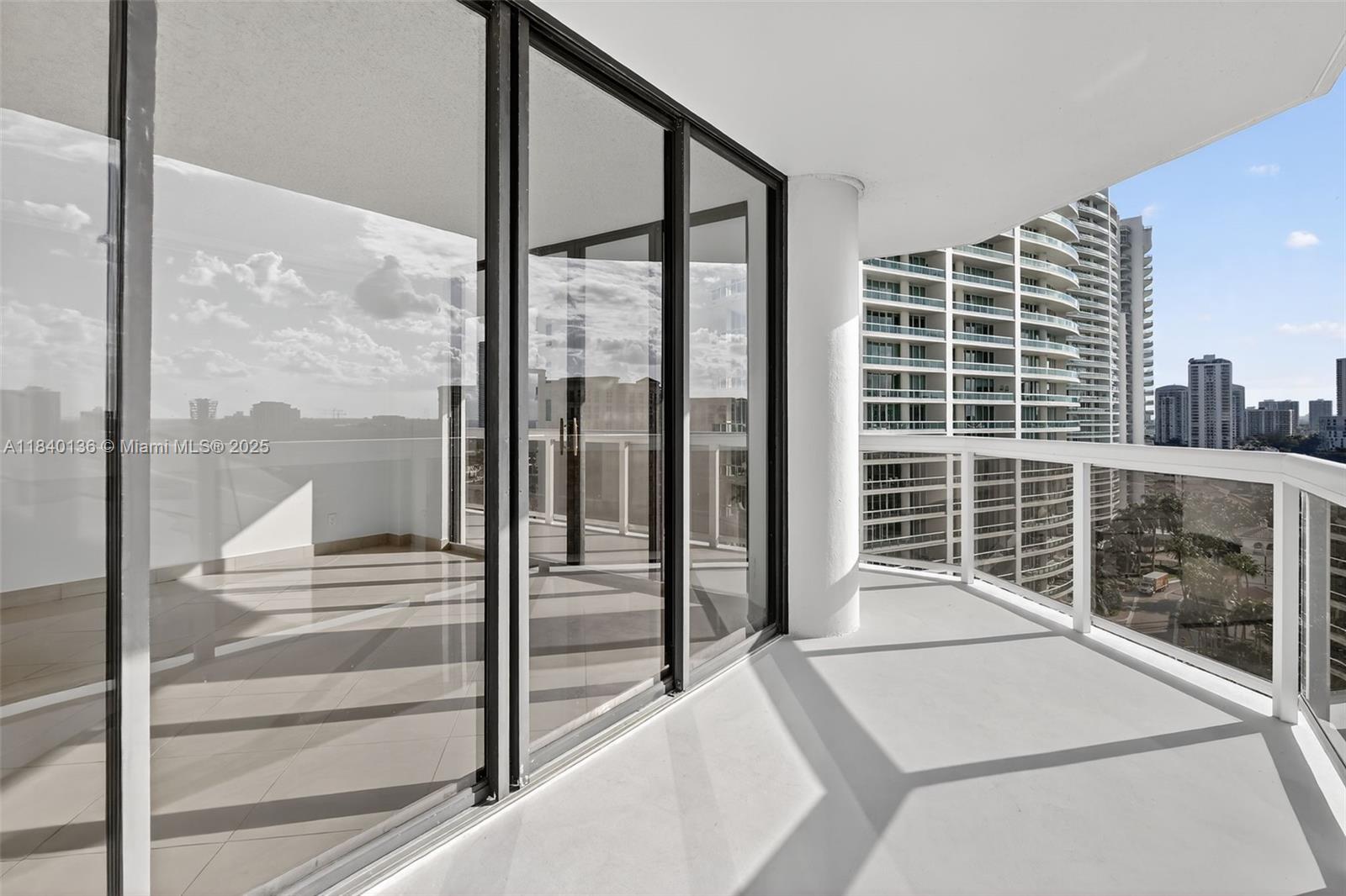 THE LANDMARK CONDO - Residential