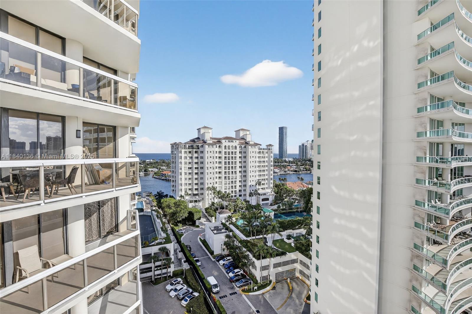 THE LANDMARK CONDO - Residential