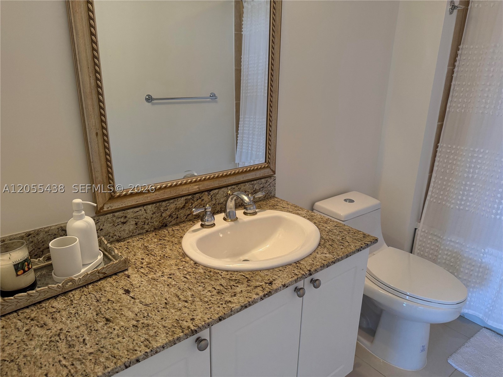 TURNBERRY ON THE GREEN CO - Residential Lease