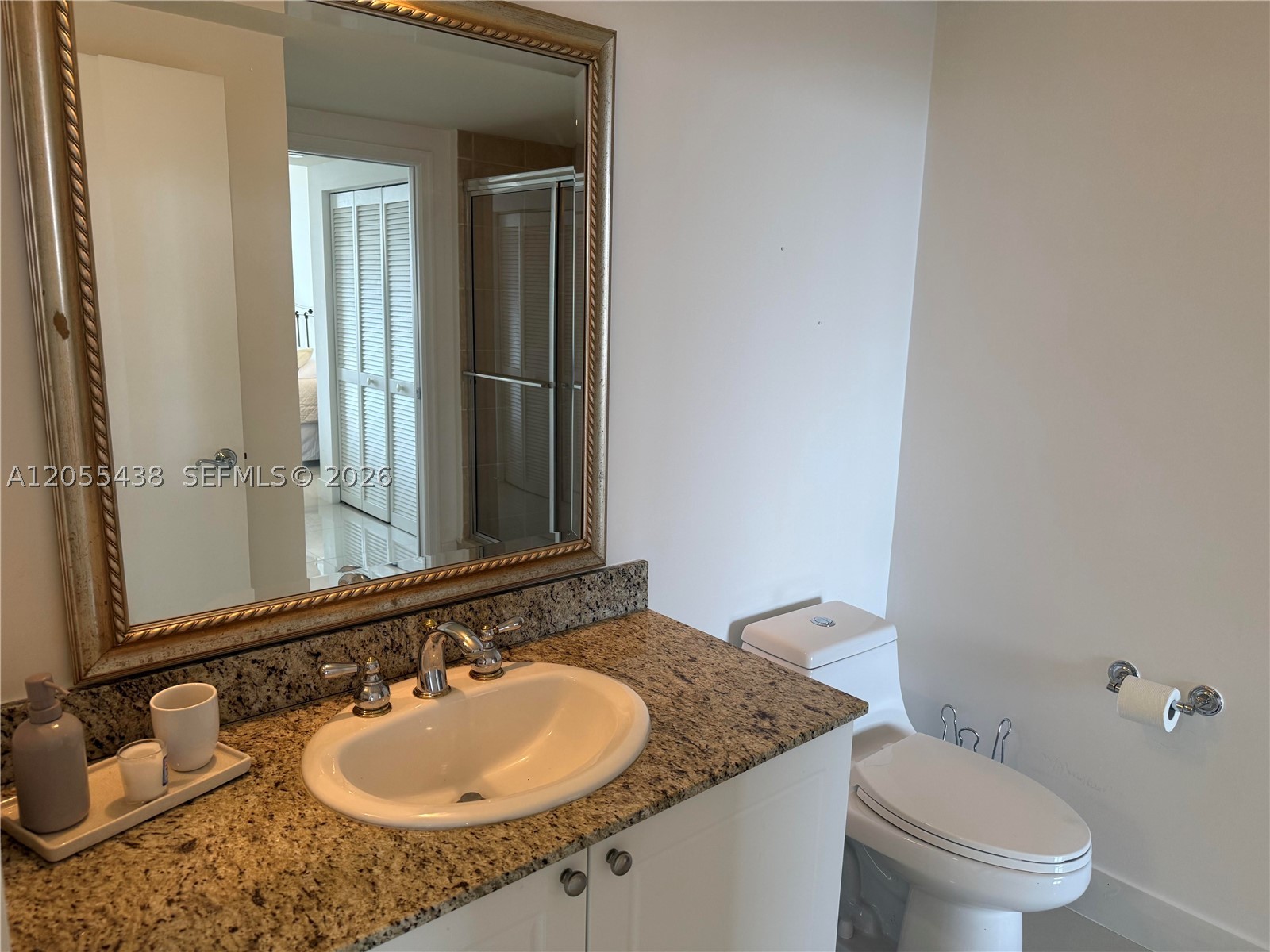 TURNBERRY ON THE GREEN CO - Residential Lease