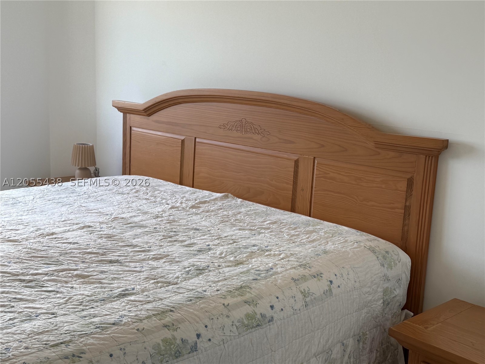 TURNBERRY ON THE GREEN CO - Residential Lease