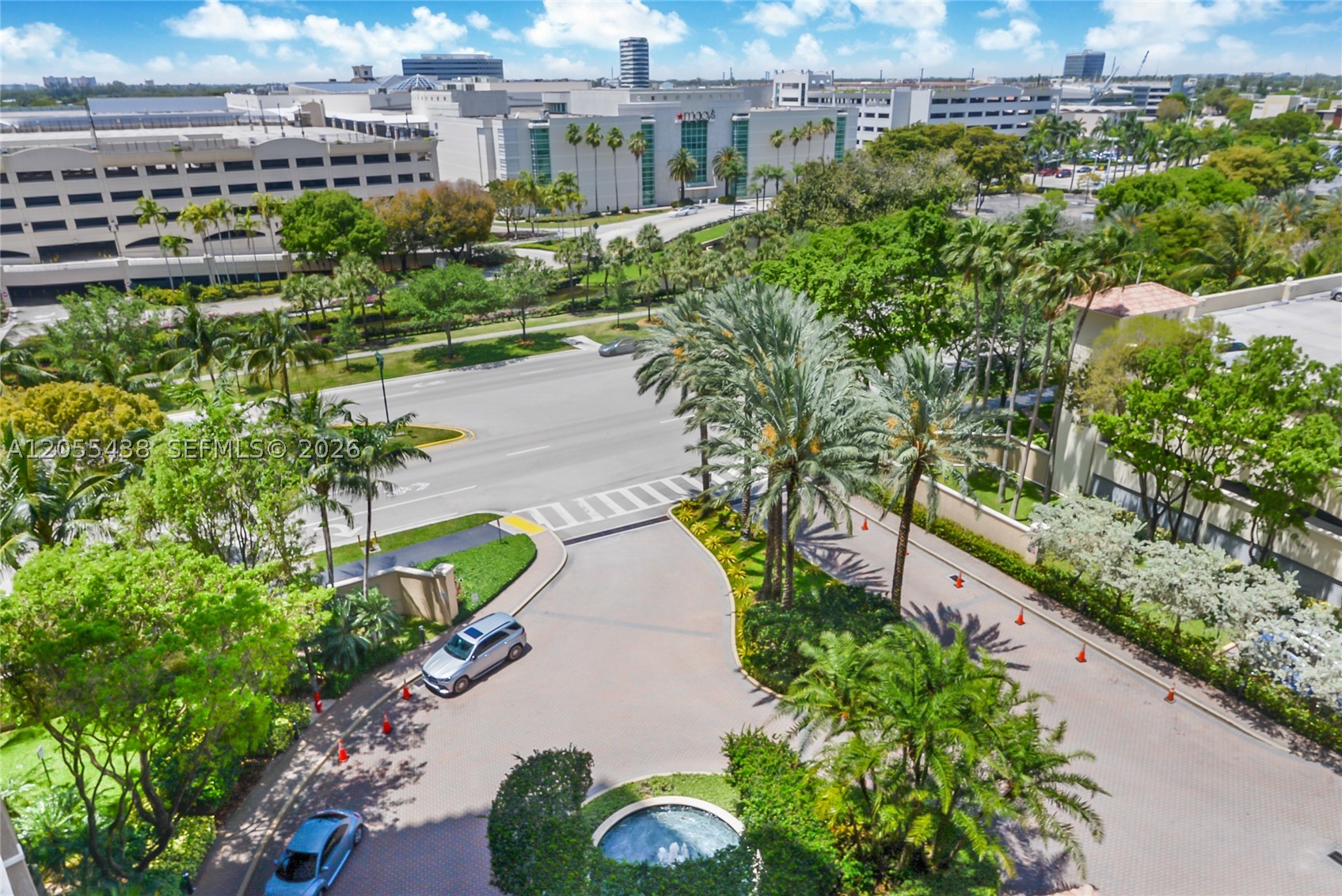 TURNBERRY ON THE GREEN CO - Residential Lease