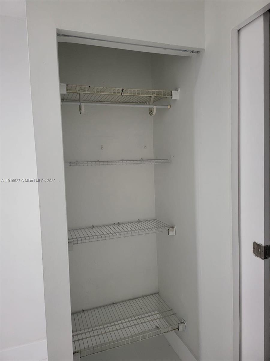 HEMINGWAY VILLA CONDO - Residential