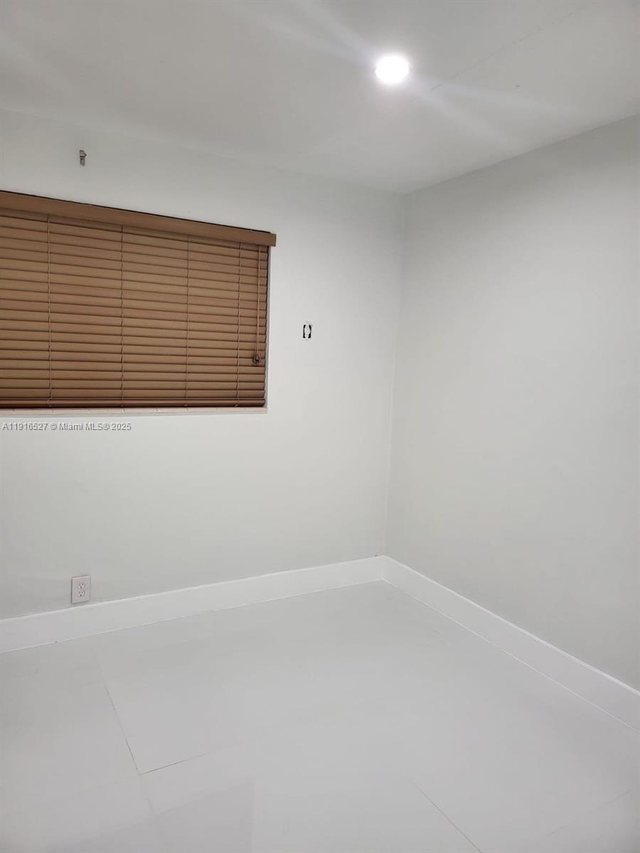 HEMINGWAY VILLA CONDO - Residential