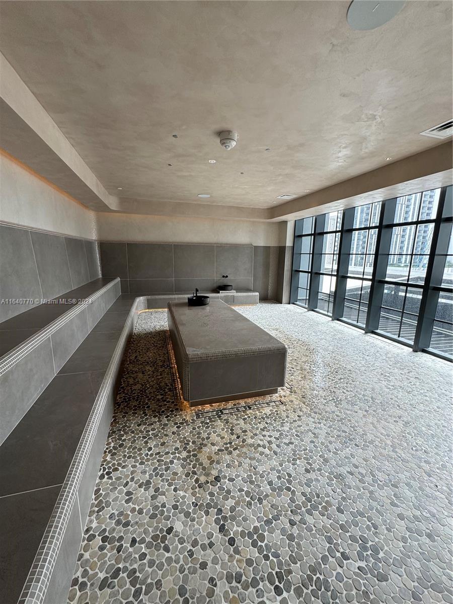 Gale Residences - Residential