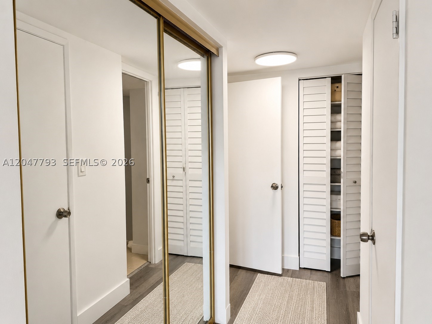ADMIRALS PORT CONDO WEST - Residential