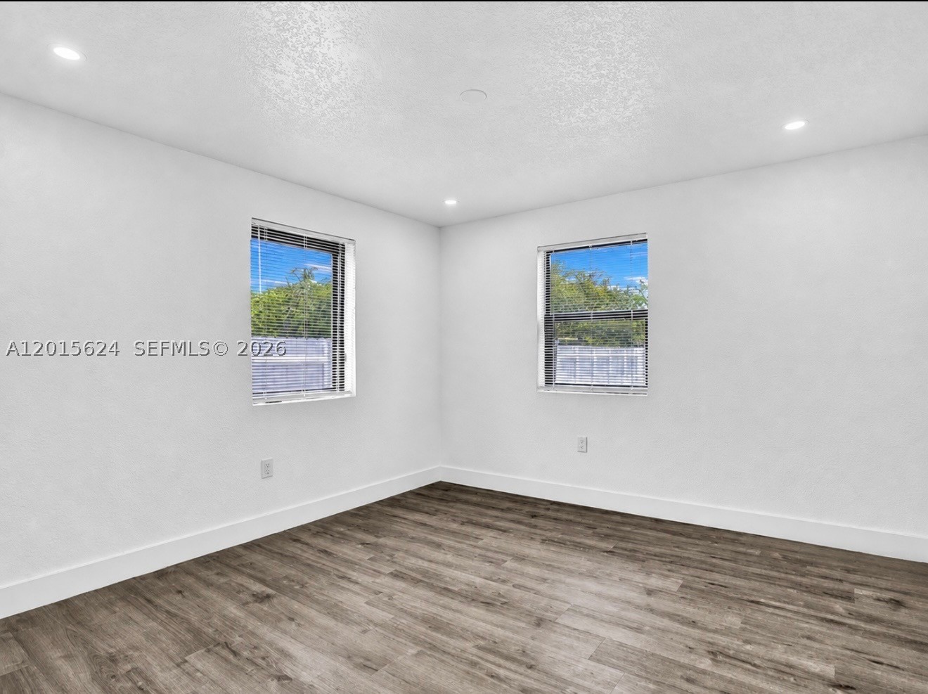 CARVER RANCHES - Residential Income