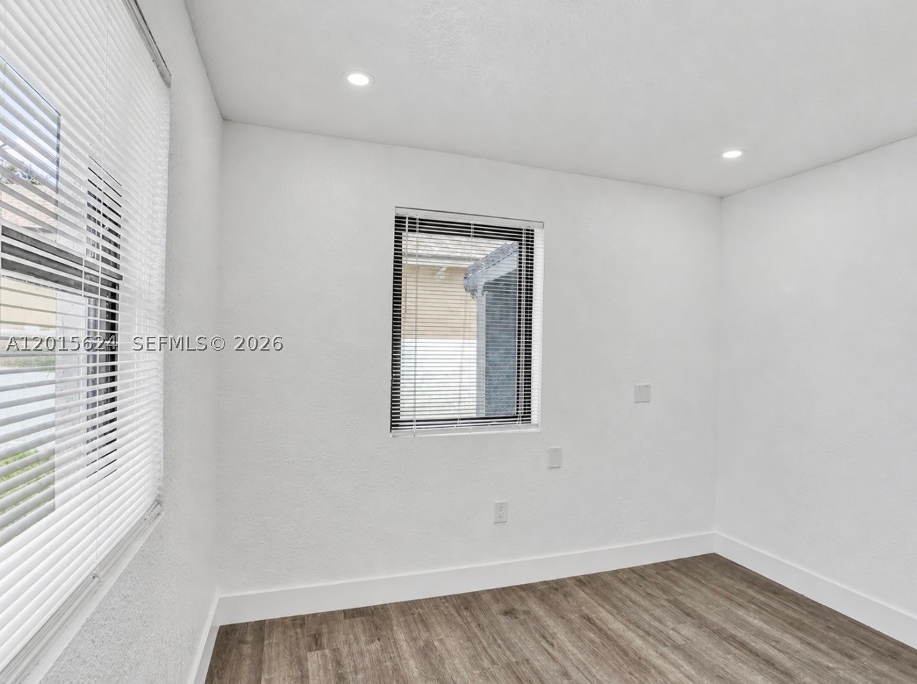 CARVER RANCHES - Residential Income