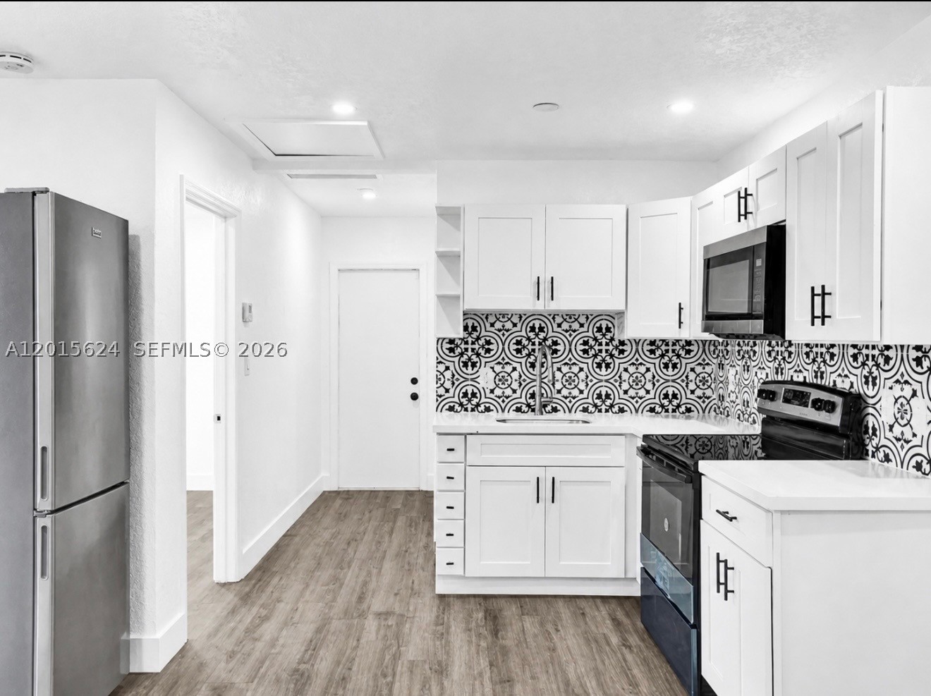 CARVER RANCHES - Residential Income
