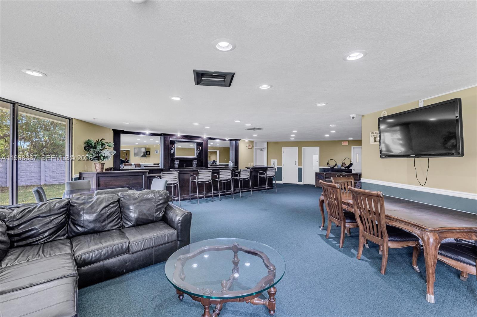 ROYAL PARK CONDO - Residential