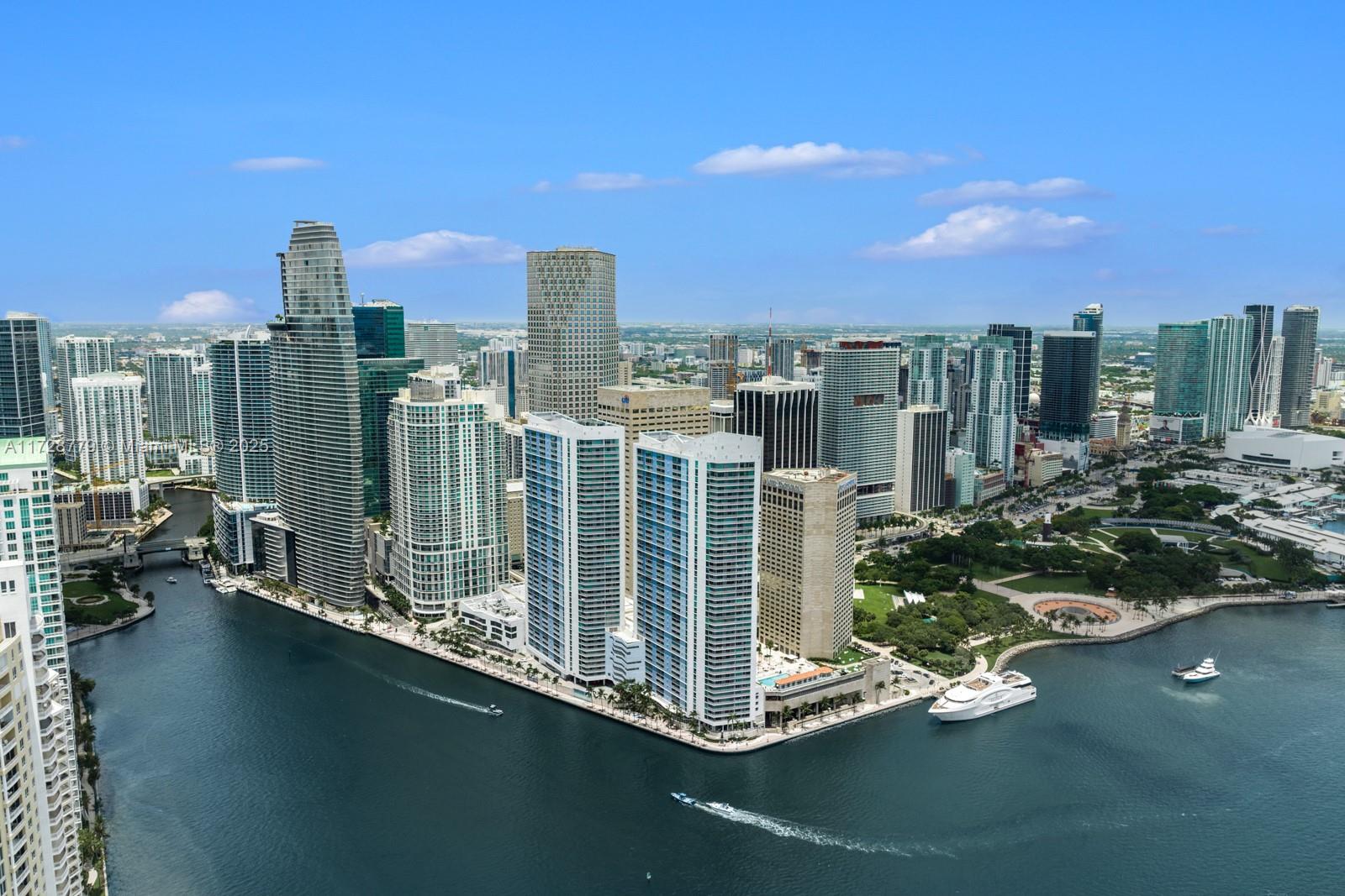 ASTON MARTIN CONDO - Residential