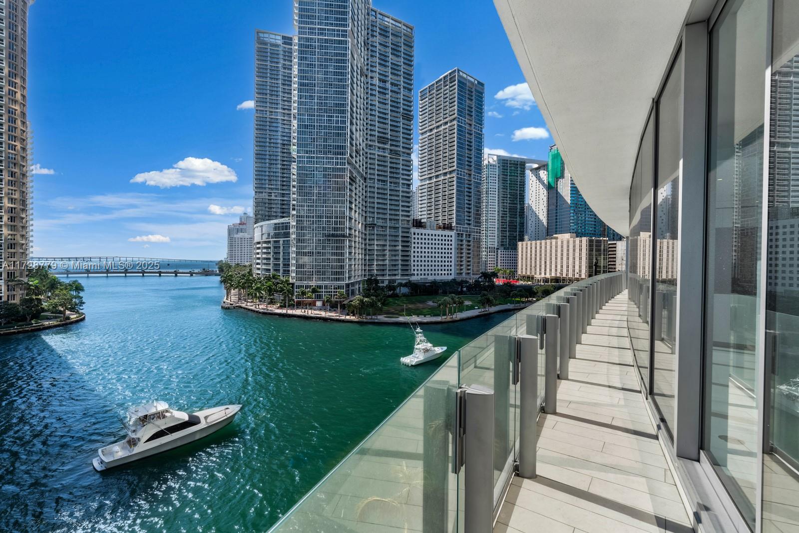 ASTON MARTIN CONDO - Residential