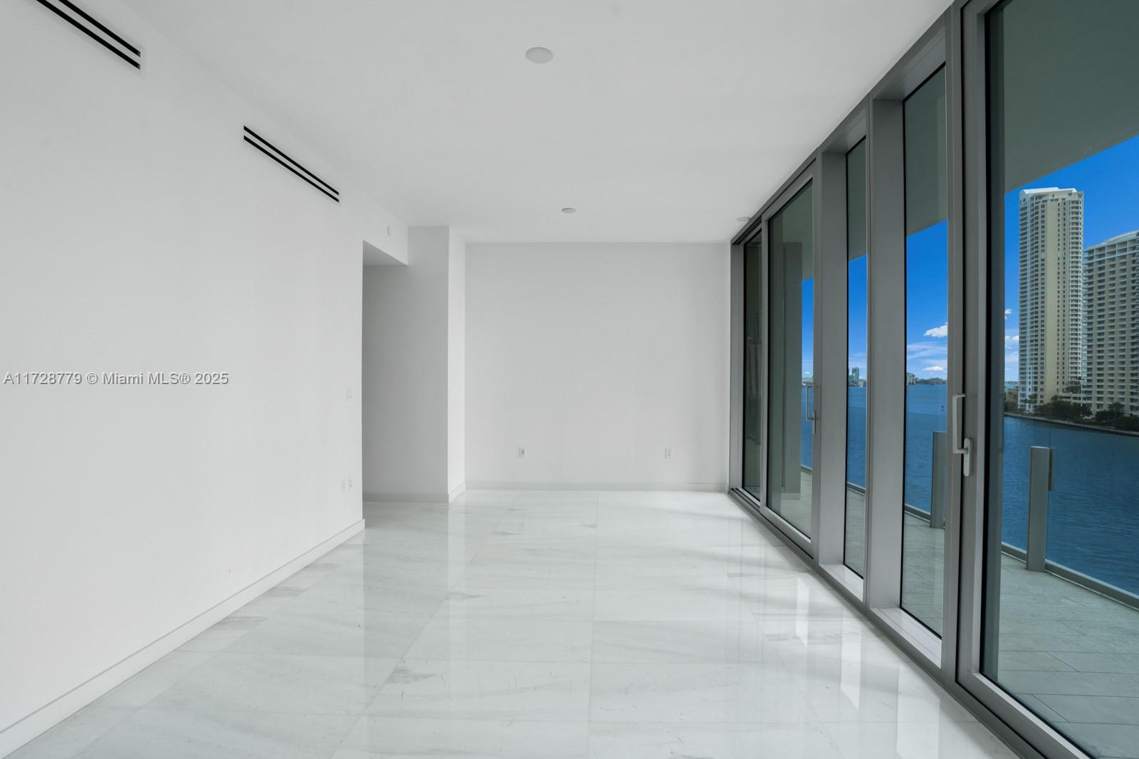 ASTON MARTIN CONDO - Residential