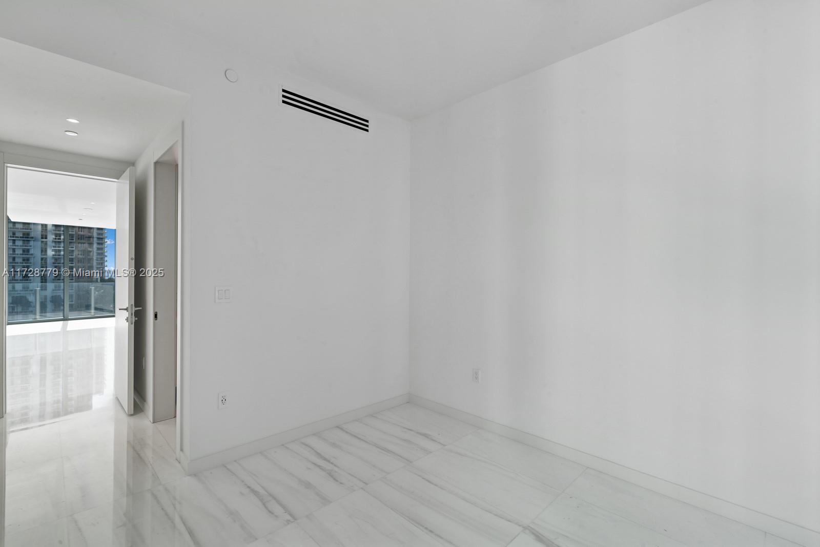 ASTON MARTIN CONDO - Residential
