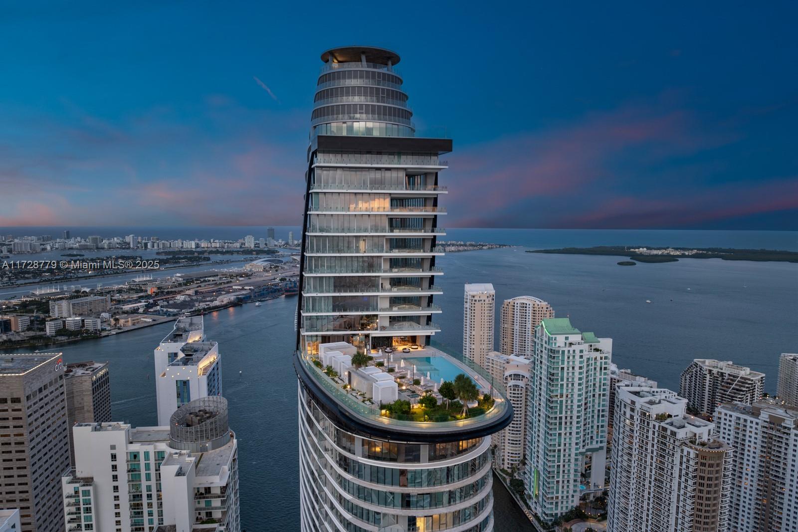 ASTON MARTIN CONDO - Residential