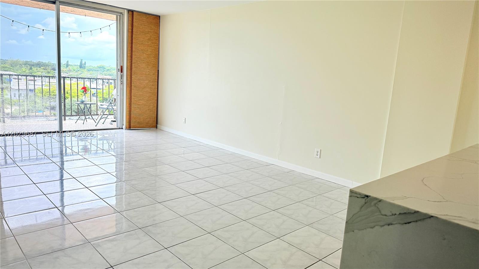 THREE HORIZONS SOUTH COND - Residential Lease