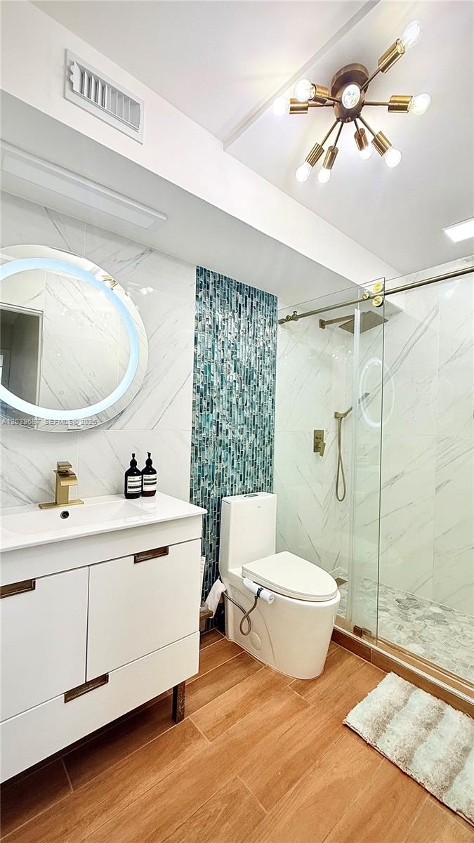 THREE HORIZONS SOUTH COND - Residential Lease