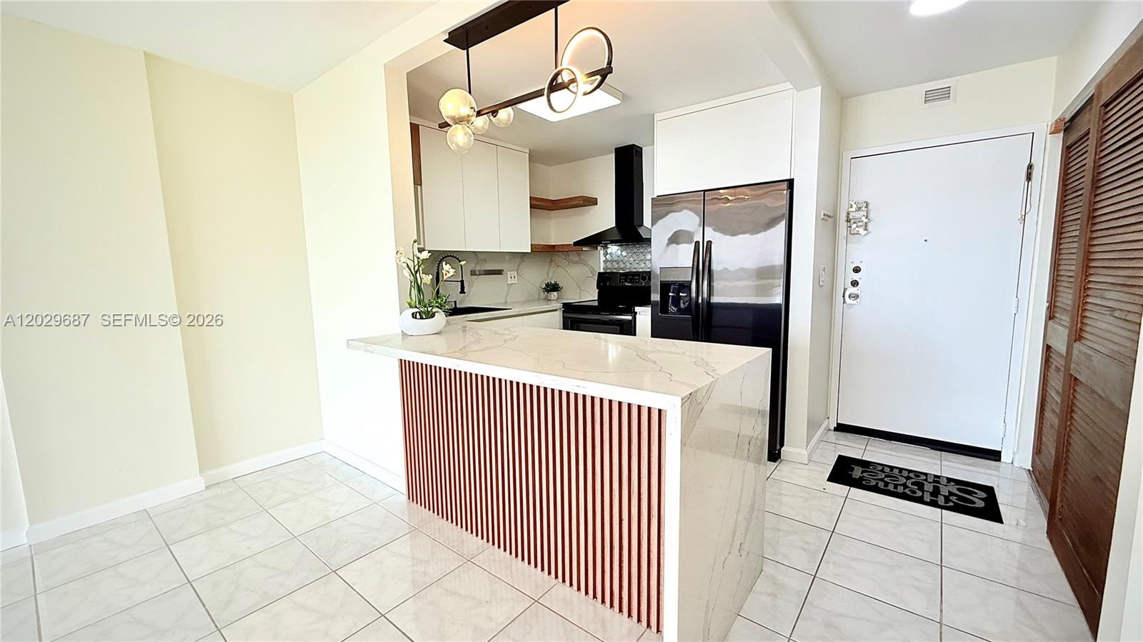 THREE HORIZONS SOUTH COND - Residential Lease