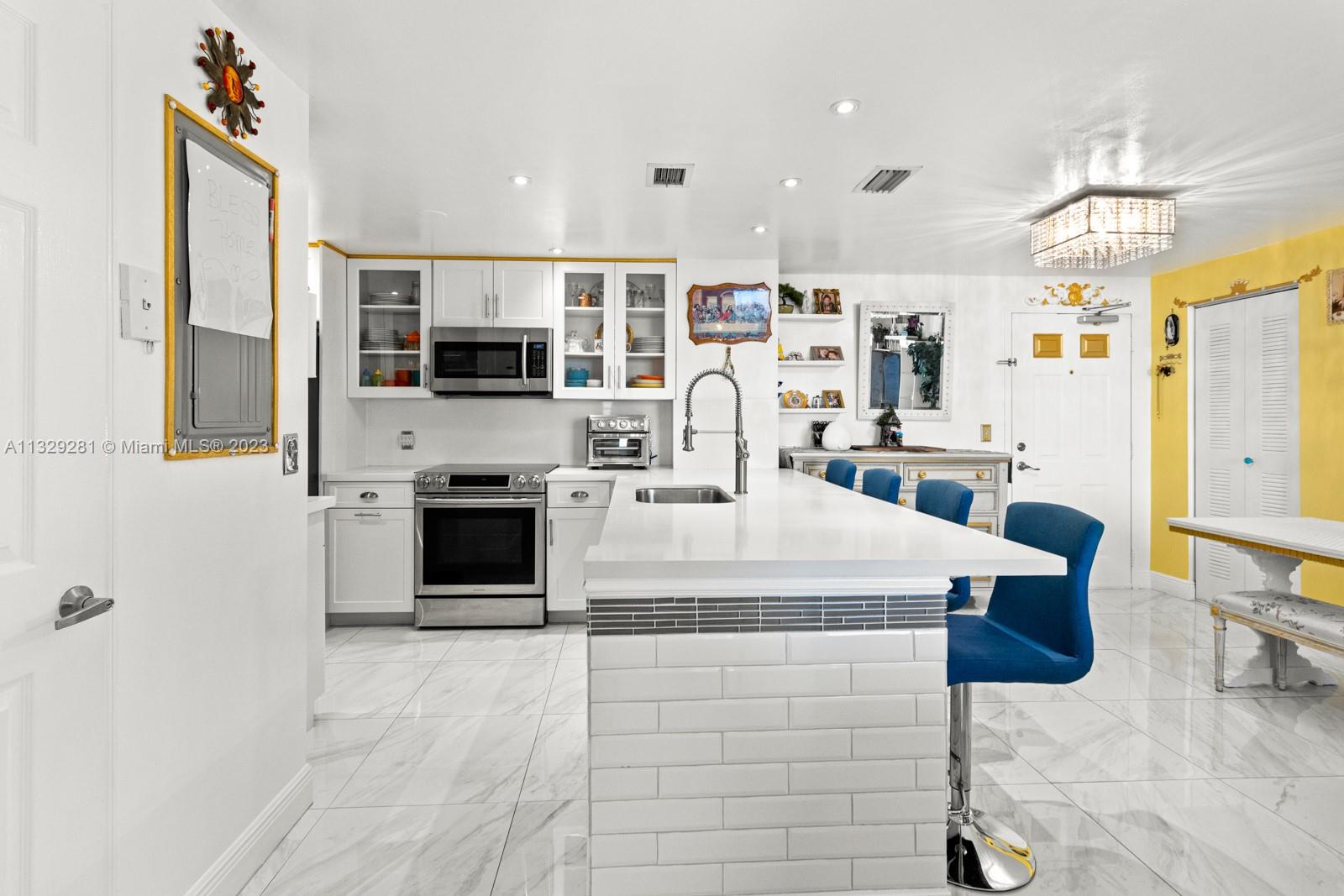 LEJEUNE PLAZA CONDO - Residential