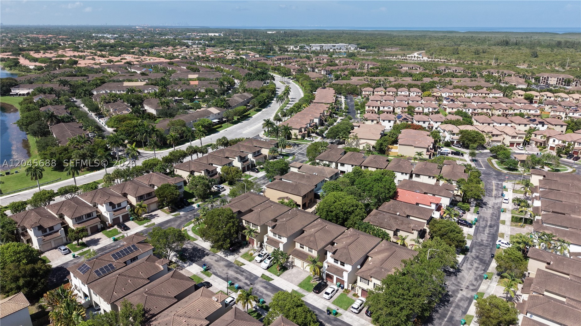 TRELLIS AT BAYSHORE - Residential