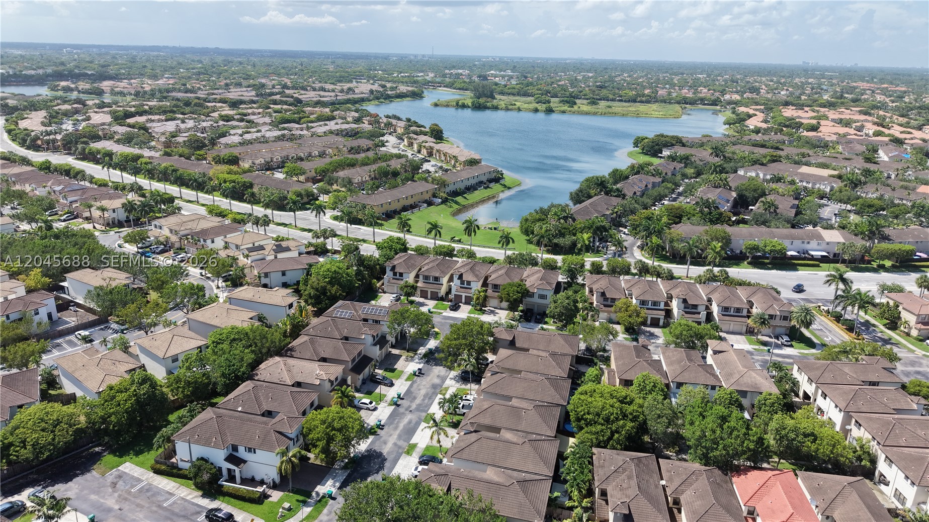 TRELLIS AT BAYSHORE - Residential