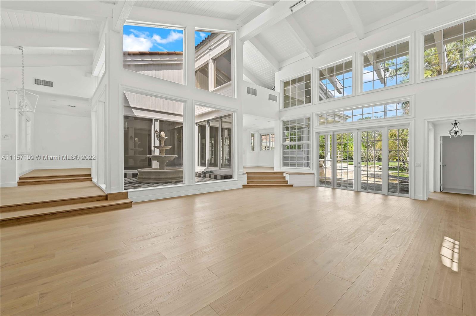 SANSTROM ESTATES - Residential