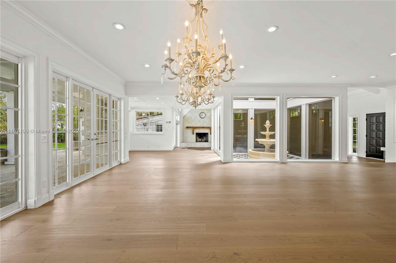 SANSTROM ESTATES - Residential