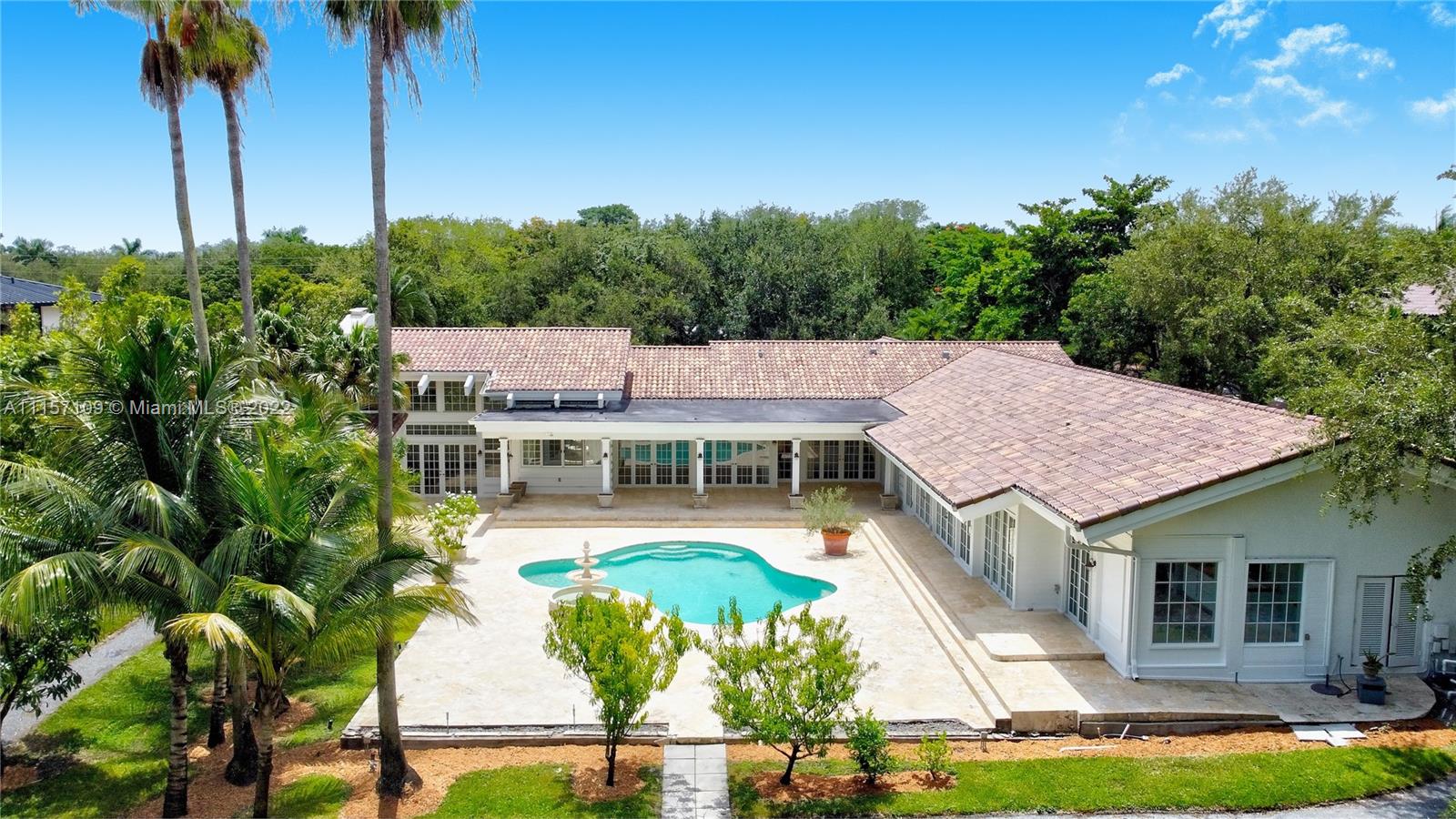 SANSTROM ESTATES - Residential