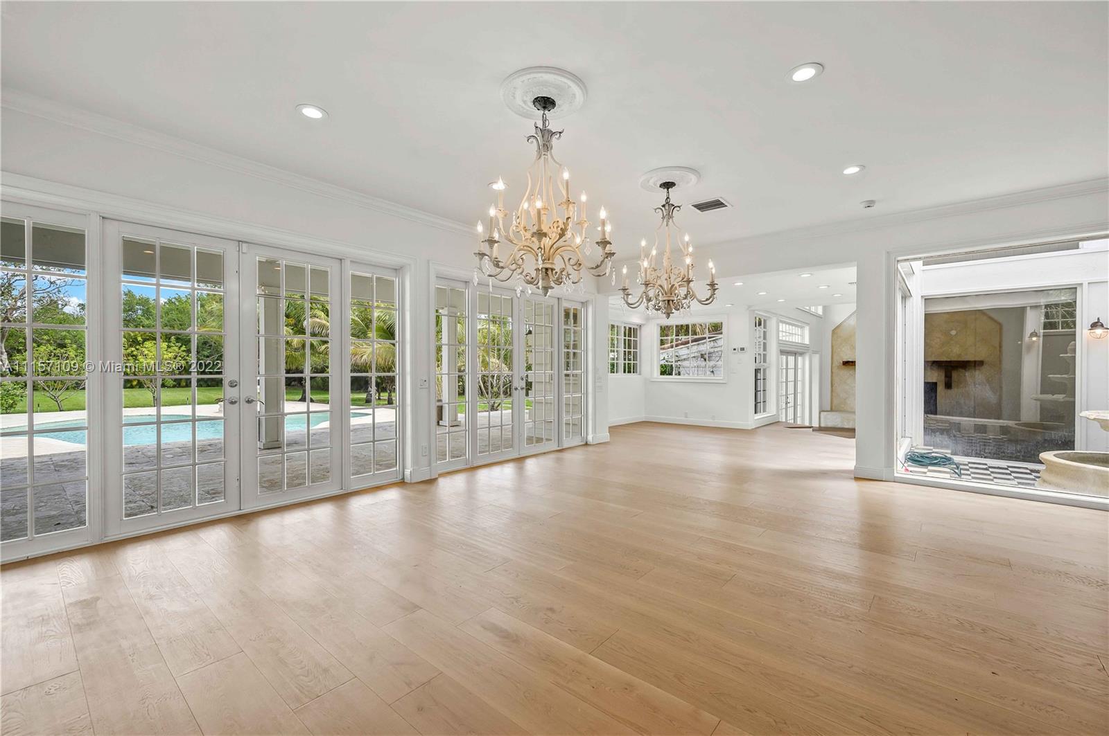 SANSTROM ESTATES - Residential