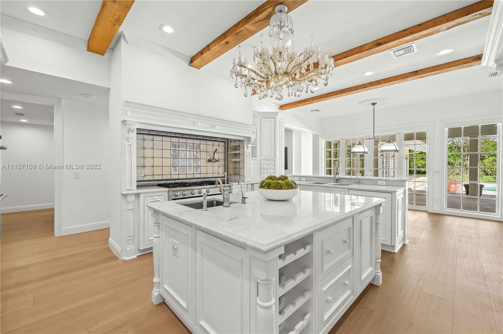 SANSTROM ESTATES - Residential