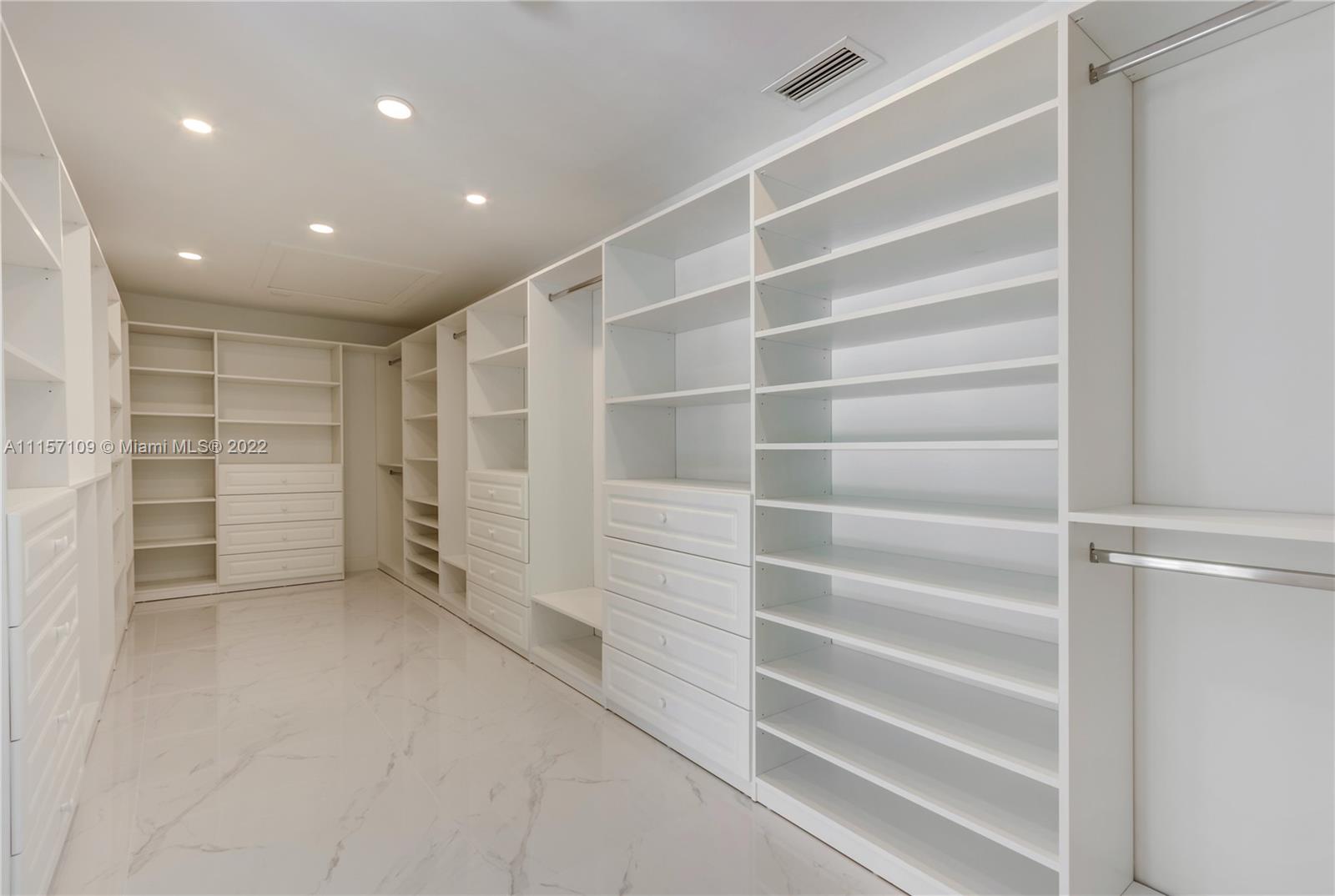 SANSTROM ESTATES - Residential