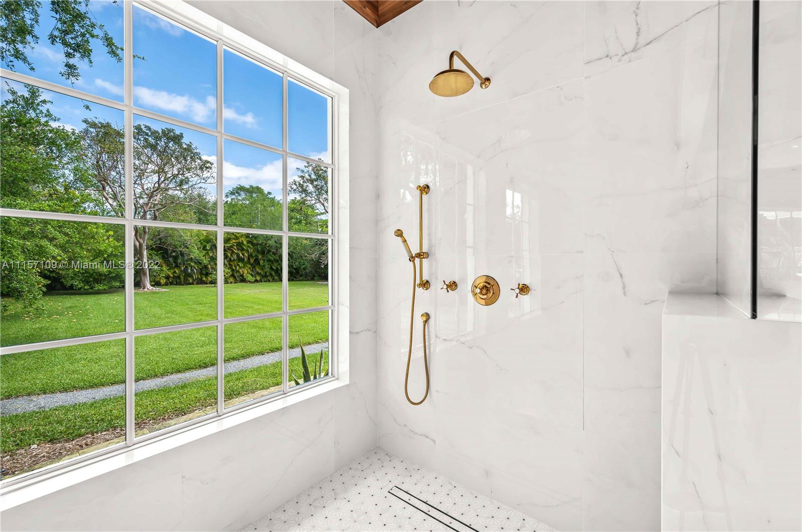 SANSTROM ESTATES - Residential