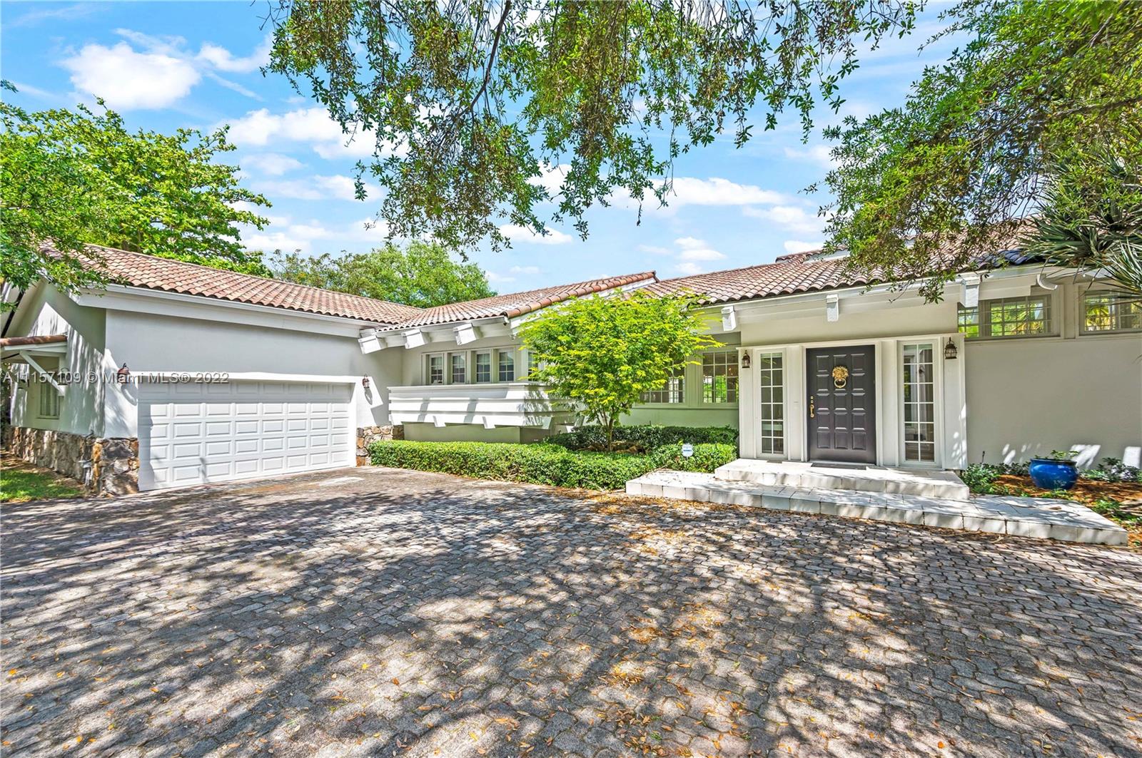 SANSTROM ESTATES - Residential