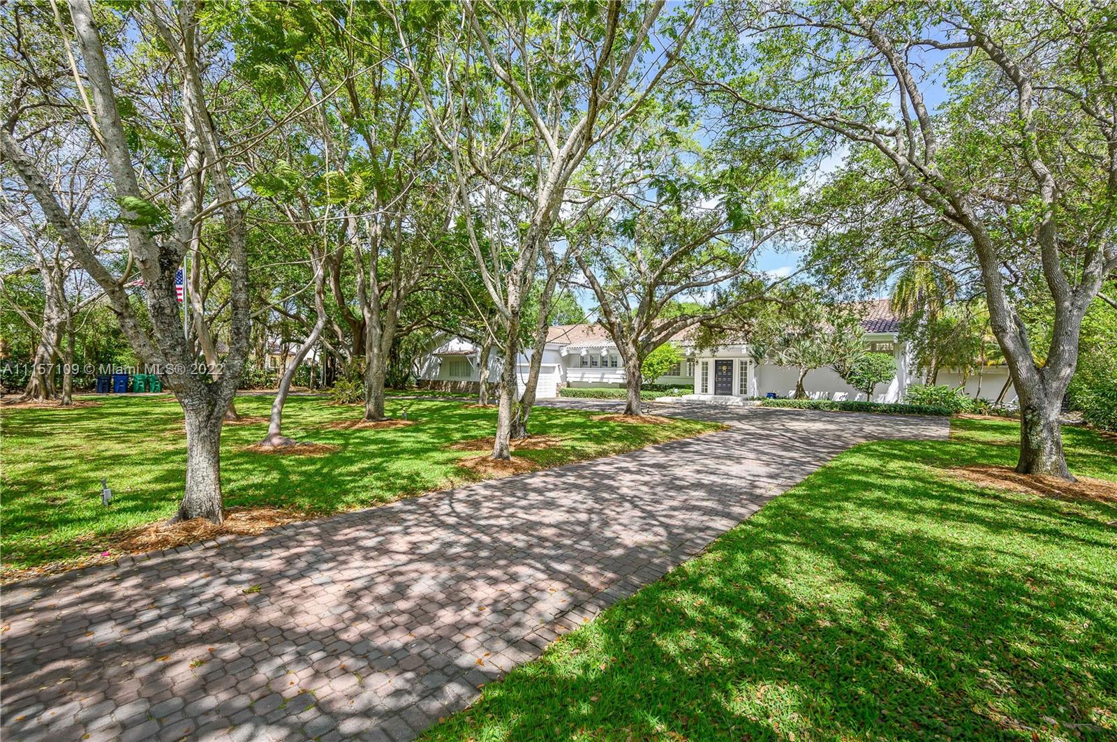 SANSTROM ESTATES - Residential
