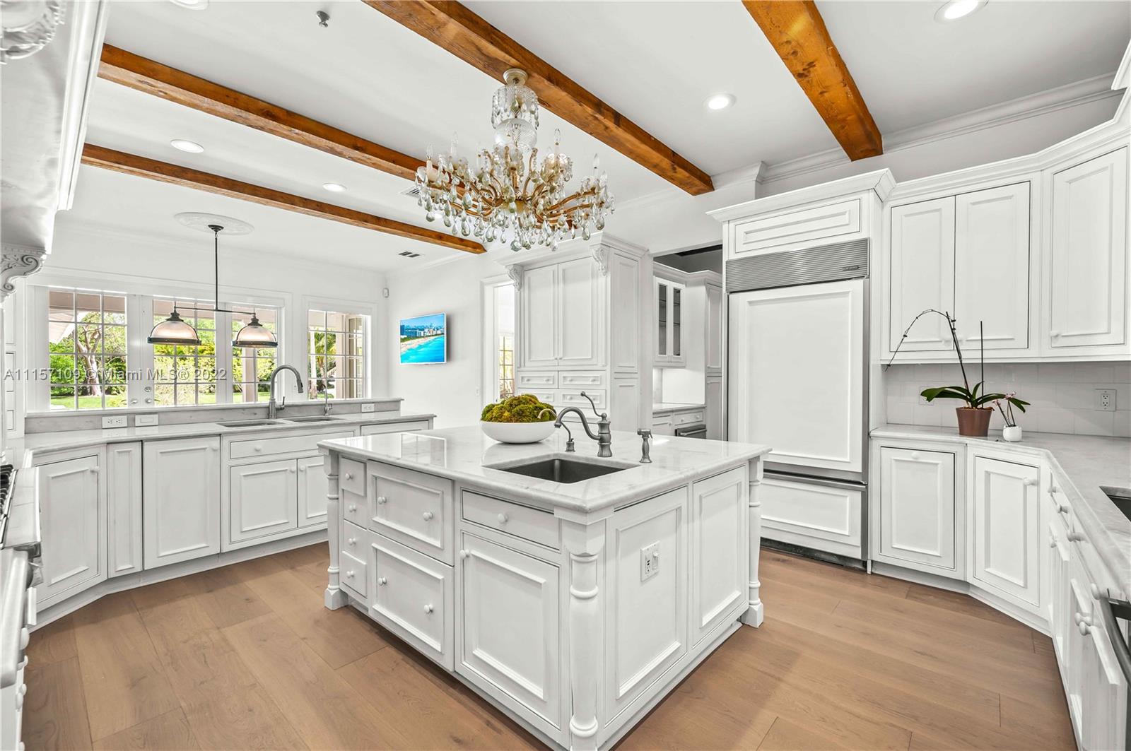 SANSTROM ESTATES - Residential