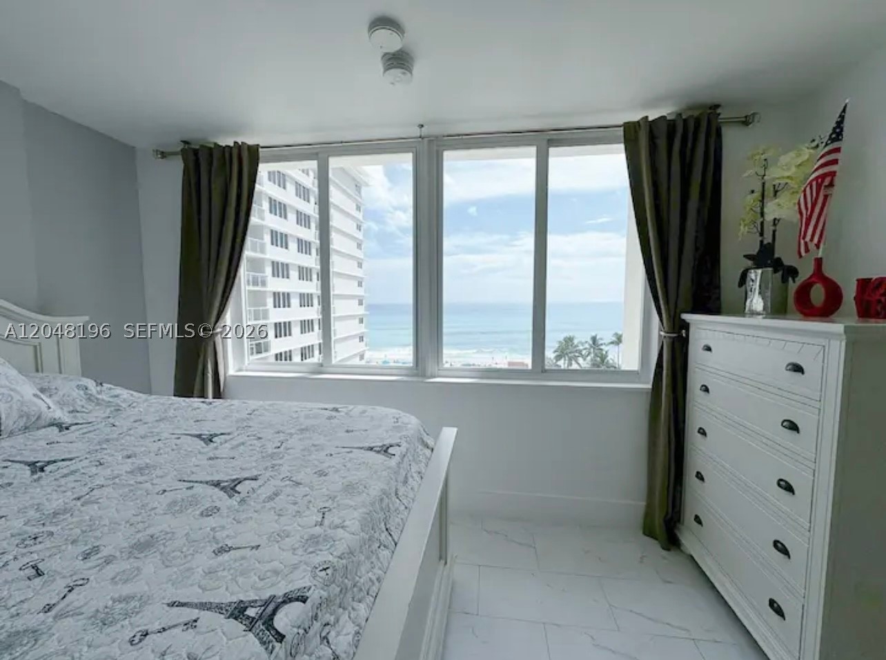 THE AVENTURA BEACH CLUB C - Residential