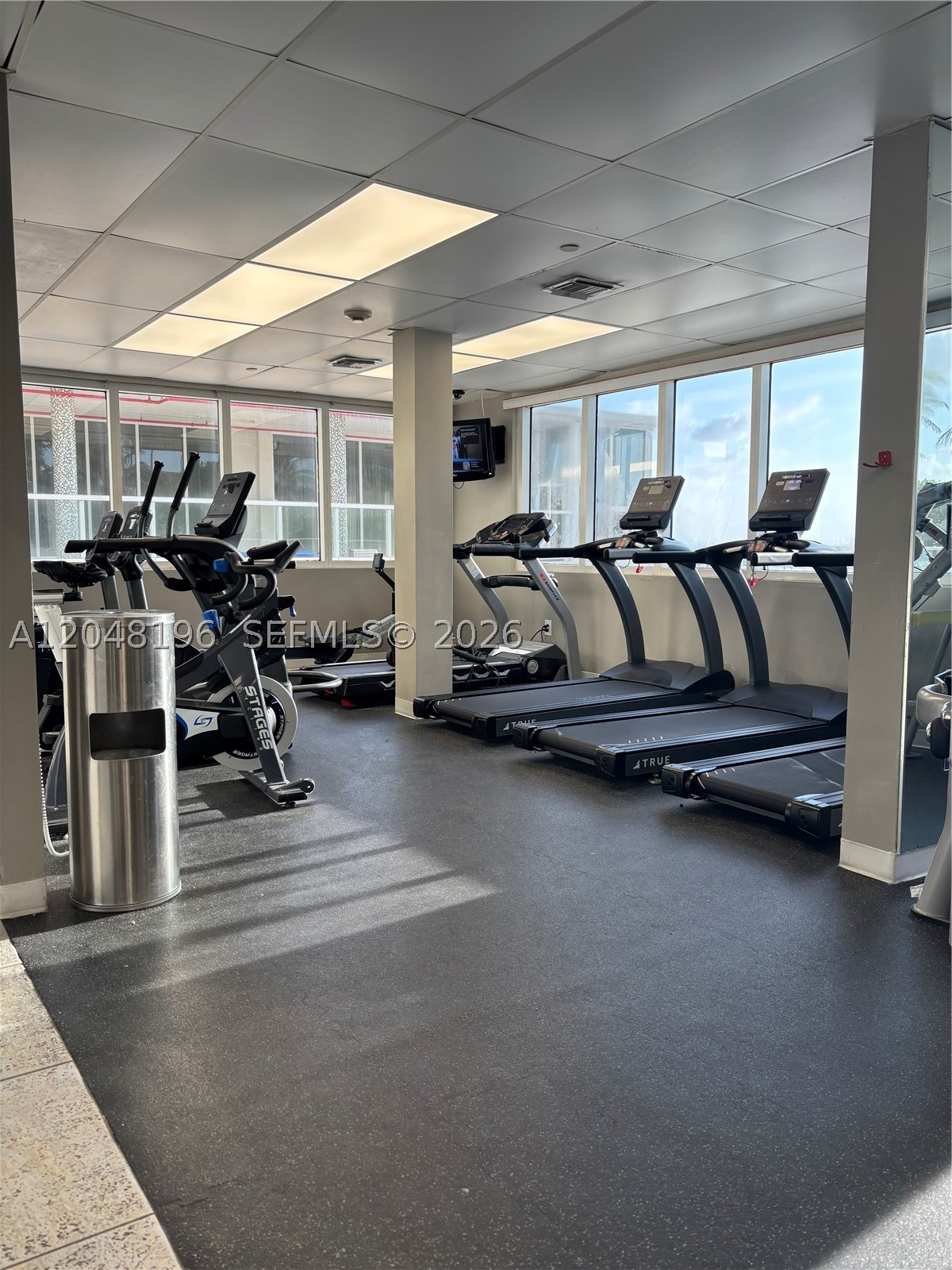 THE AVENTURA BEACH CLUB C - Residential