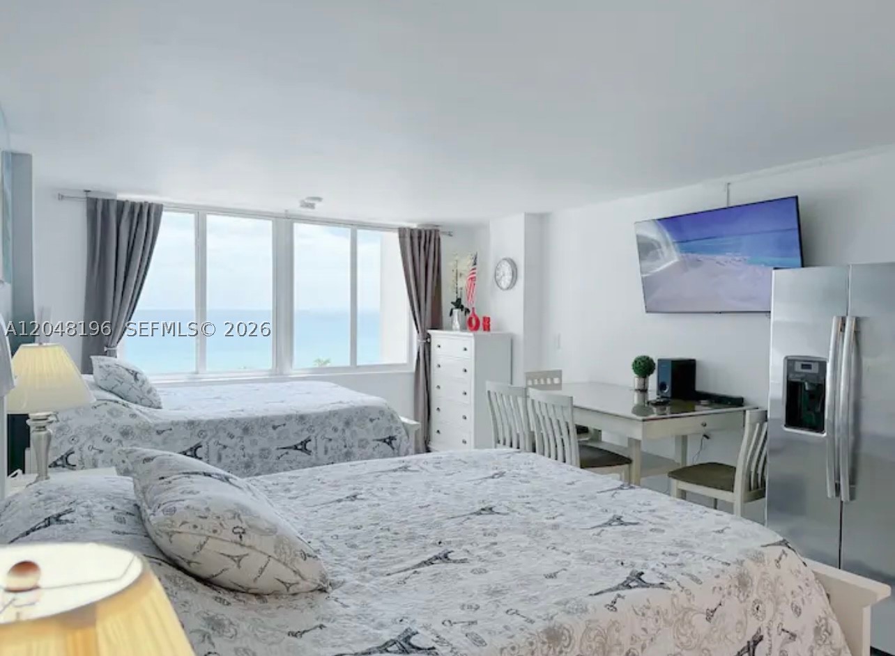 THE AVENTURA BEACH CLUB C - Residential