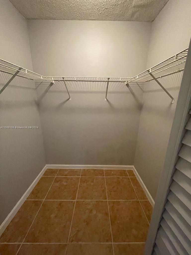 SHERIDAN OCEAN CLUB CONDO - Residential Lease