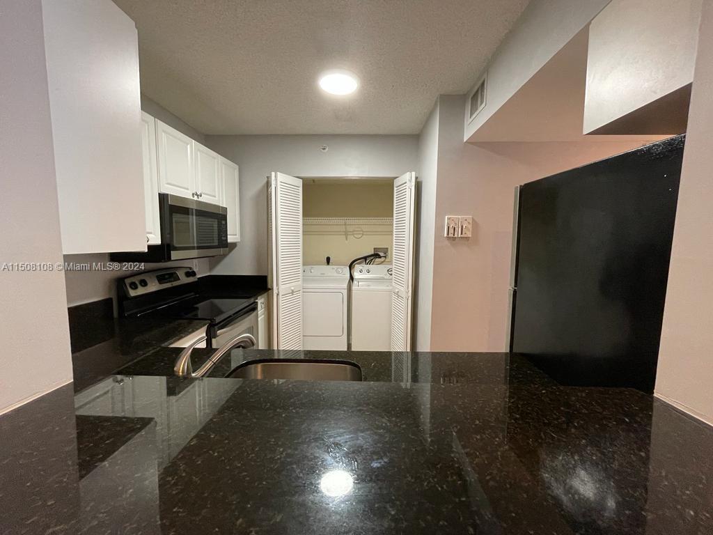 SHERIDAN OCEAN CLUB CONDO - Residential Lease