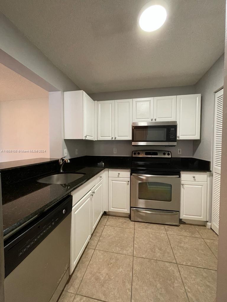 SHERIDAN OCEAN CLUB CONDO - Residential Lease