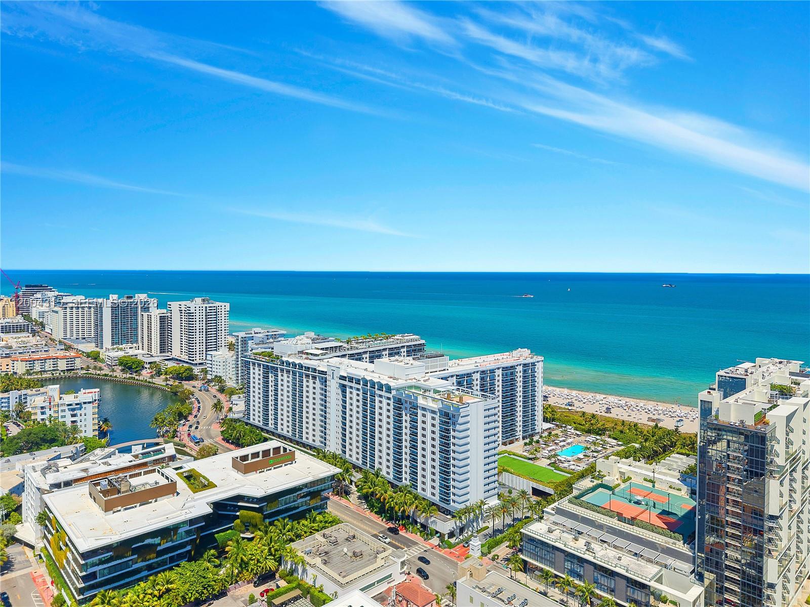 RONEY PALACE CONDO - Residential