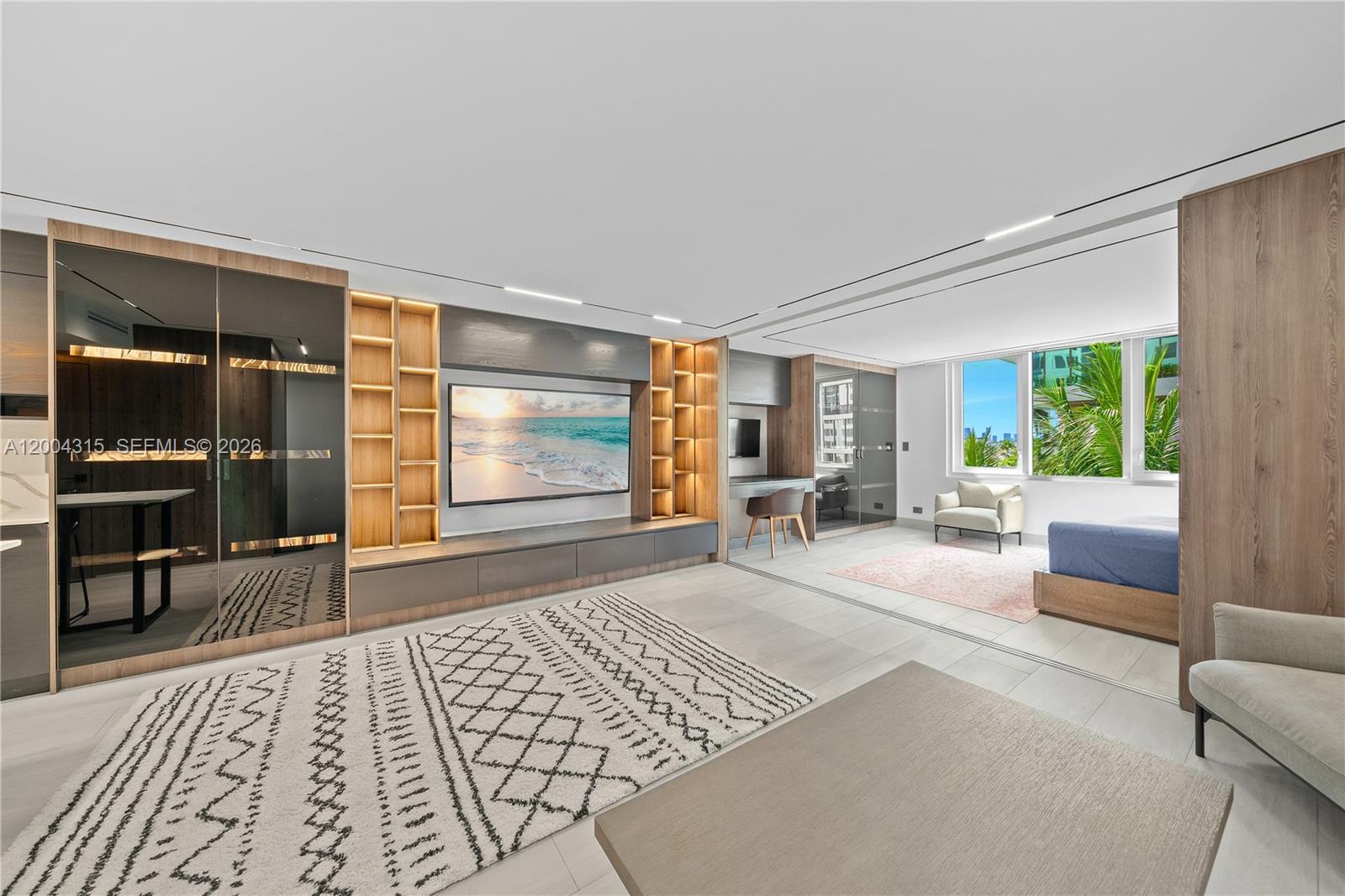 RONEY PALACE CONDO - Residential
