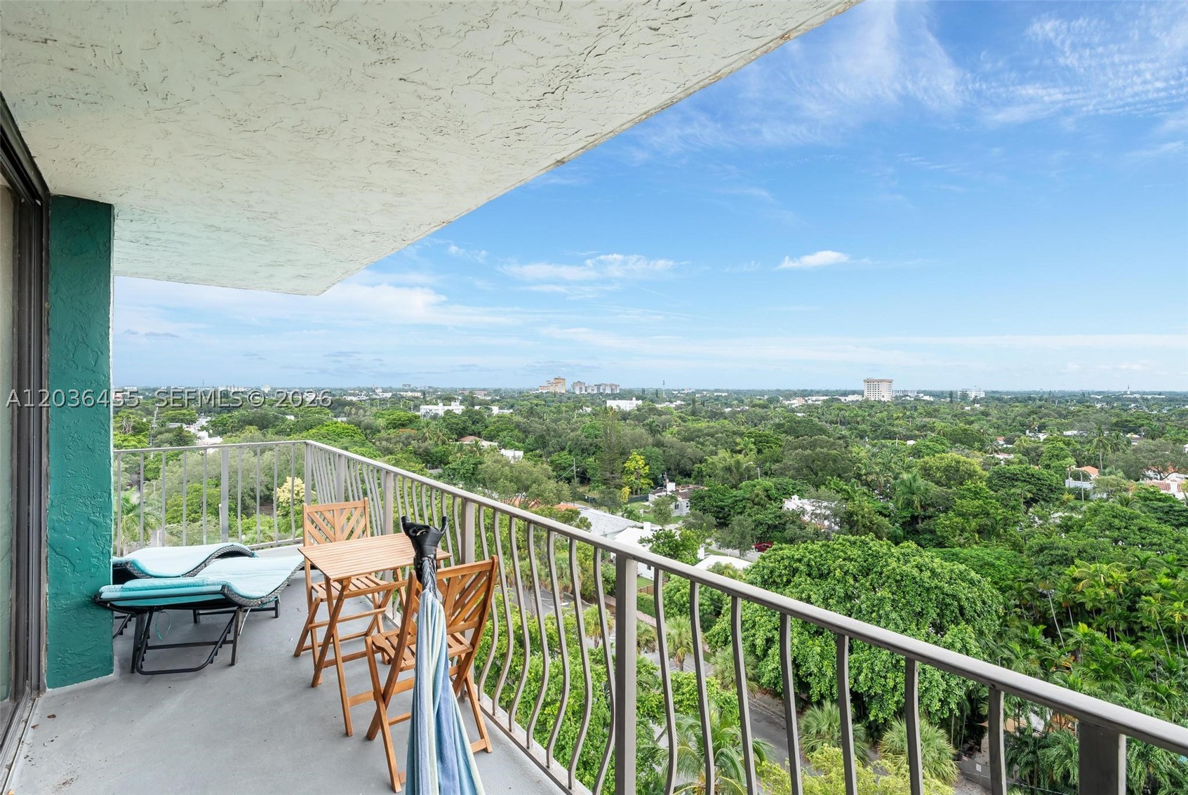 THE PALM BAY YACHT CLUB C - Residential Lease
