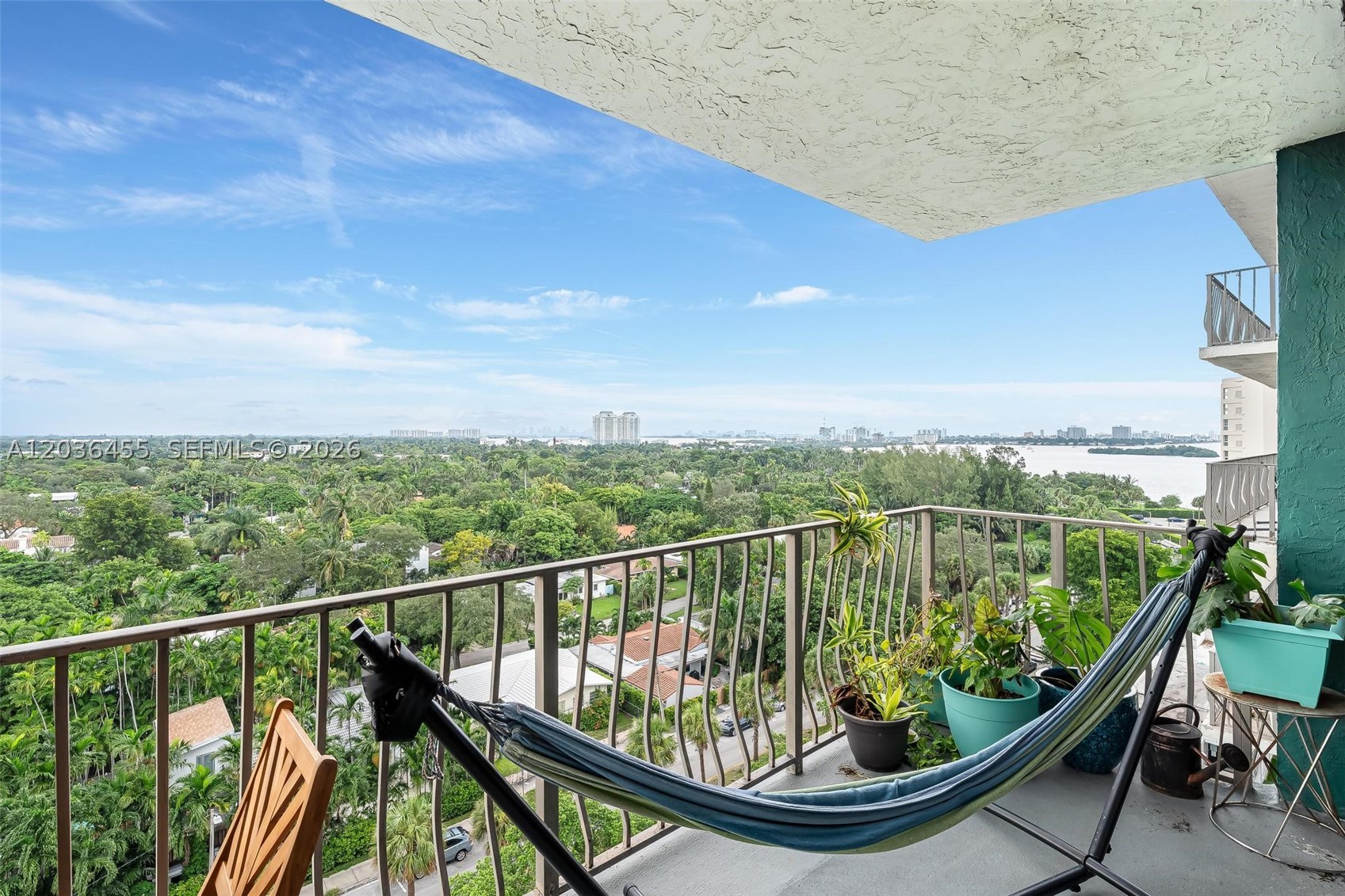 THE PALM BAY YACHT CLUB C - Residential Lease
