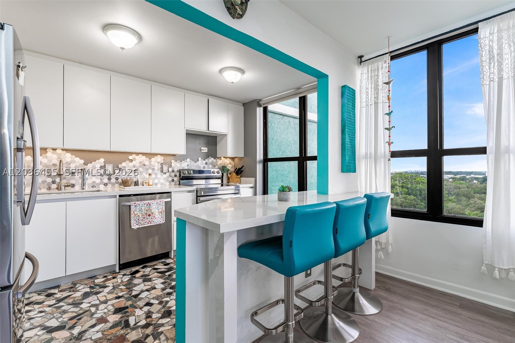 THE PALM BAY YACHT CLUB C - Residential Lease