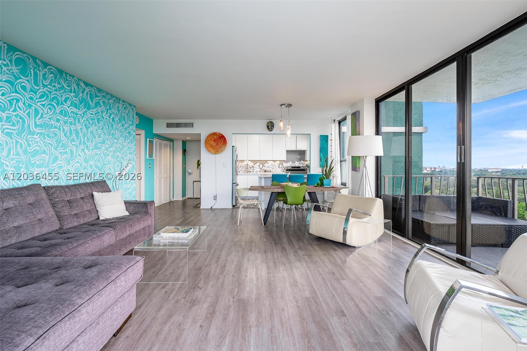 THE PALM BAY YACHT CLUB C - Residential Lease
